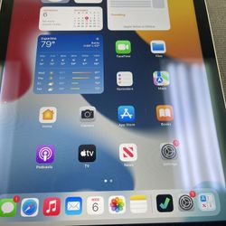 Ipad Air 2ed gen, 16GB, wi-fi, with warranty 