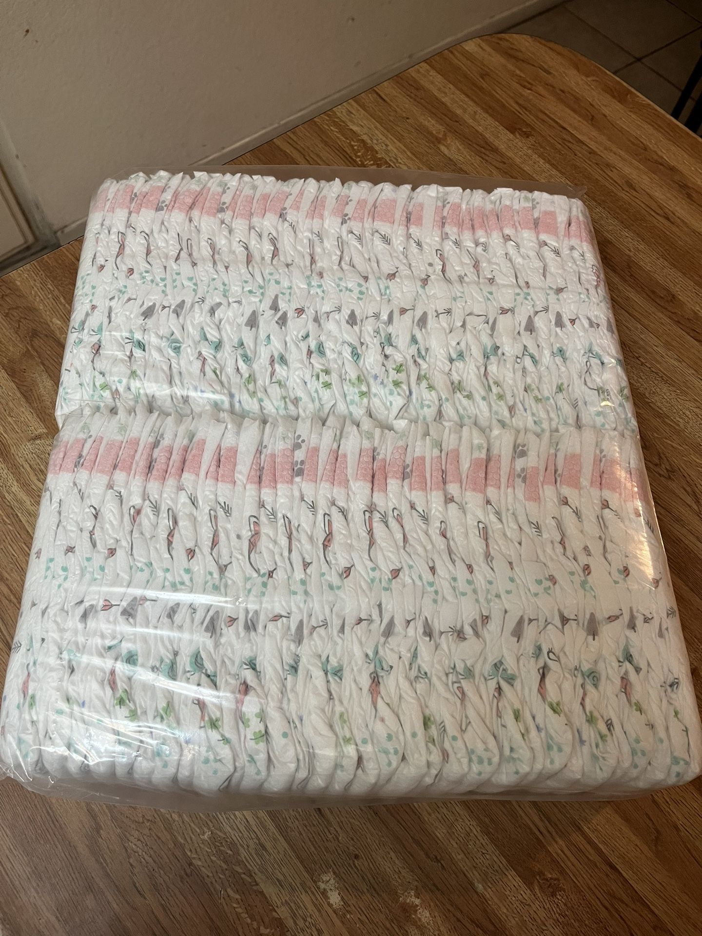 Kirkland Diapers Size 4 (Lake Elsinore)