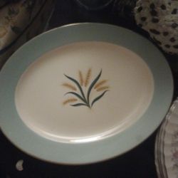 International. D. S. Co Alliance Ohio. Oval Serving Tray.