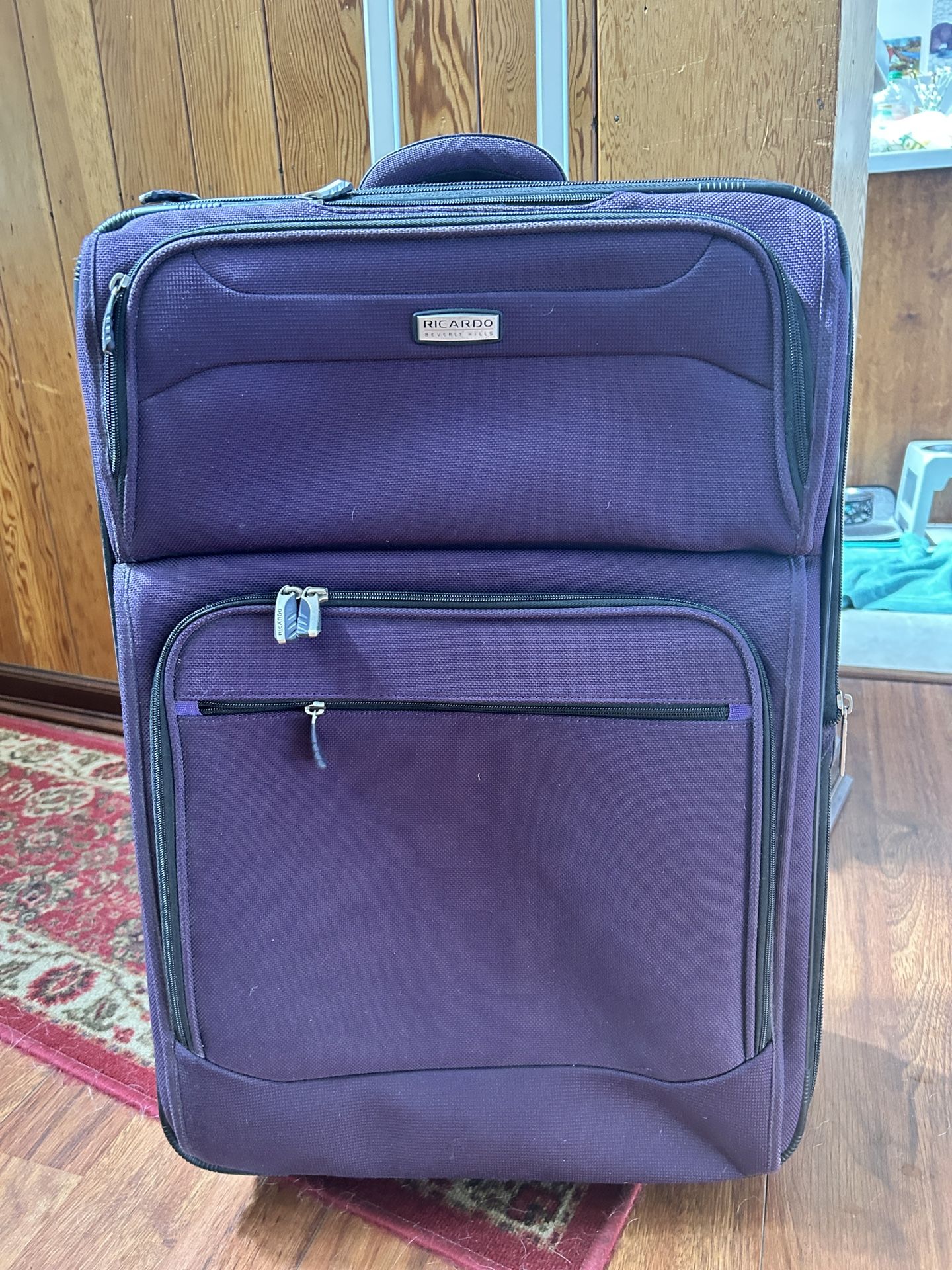 Ricardo Beverly Hills Roller Suitcase