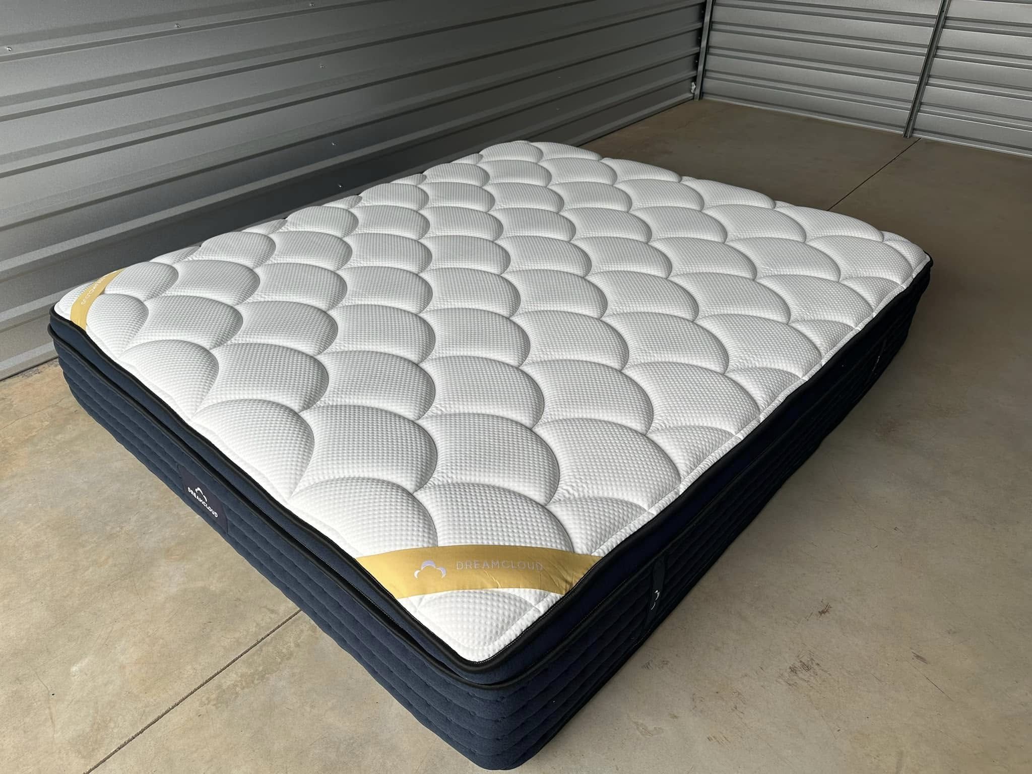 Dreamcloud Premier Queen
