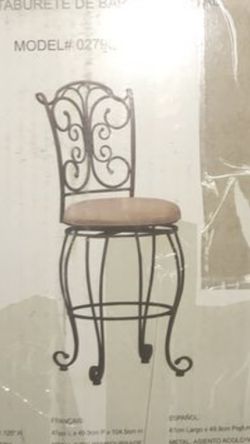 Metal Counter/Bar Swivel Chair new in box. Assembled Free