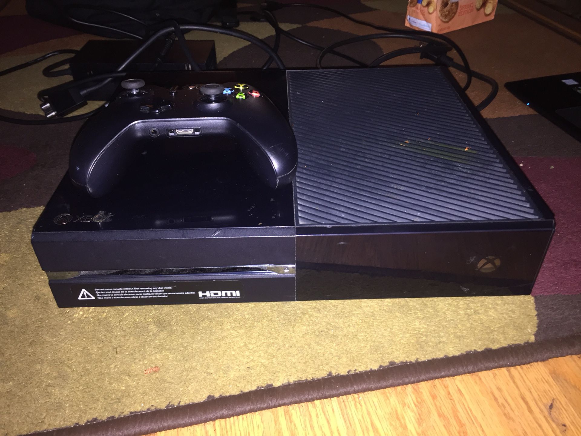Xbox One w/ 2 Controllers