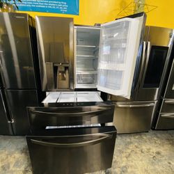 Refrigerador Negro A Pagos Flexibles 