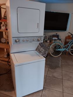 Washer and dryer combo 24"