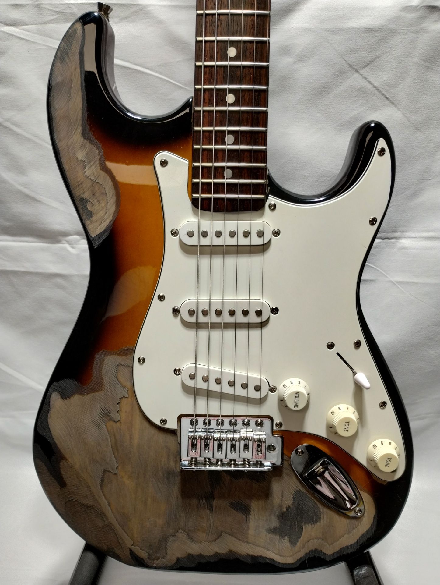 "NO TRADES" 1998 Squier Stratocaster 3s Relic Style Sunburst Electric Guitar