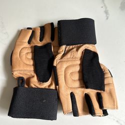 Pro Wrist Wrap gloves Medium
