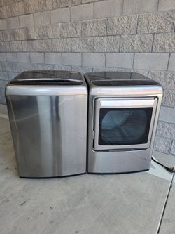 LG HydroShield XL Capacity Washer and Dryer Set (Electric)