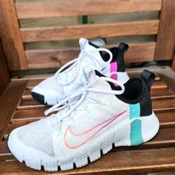 Nike Free Metcon 3
White Women's size 7.5