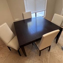 Dining  Table And 4 Leather Chairs 