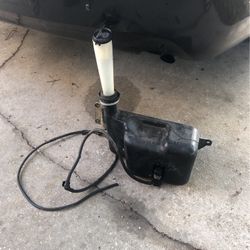 Toyota Mr2 Windsheild Fluid Reservoir