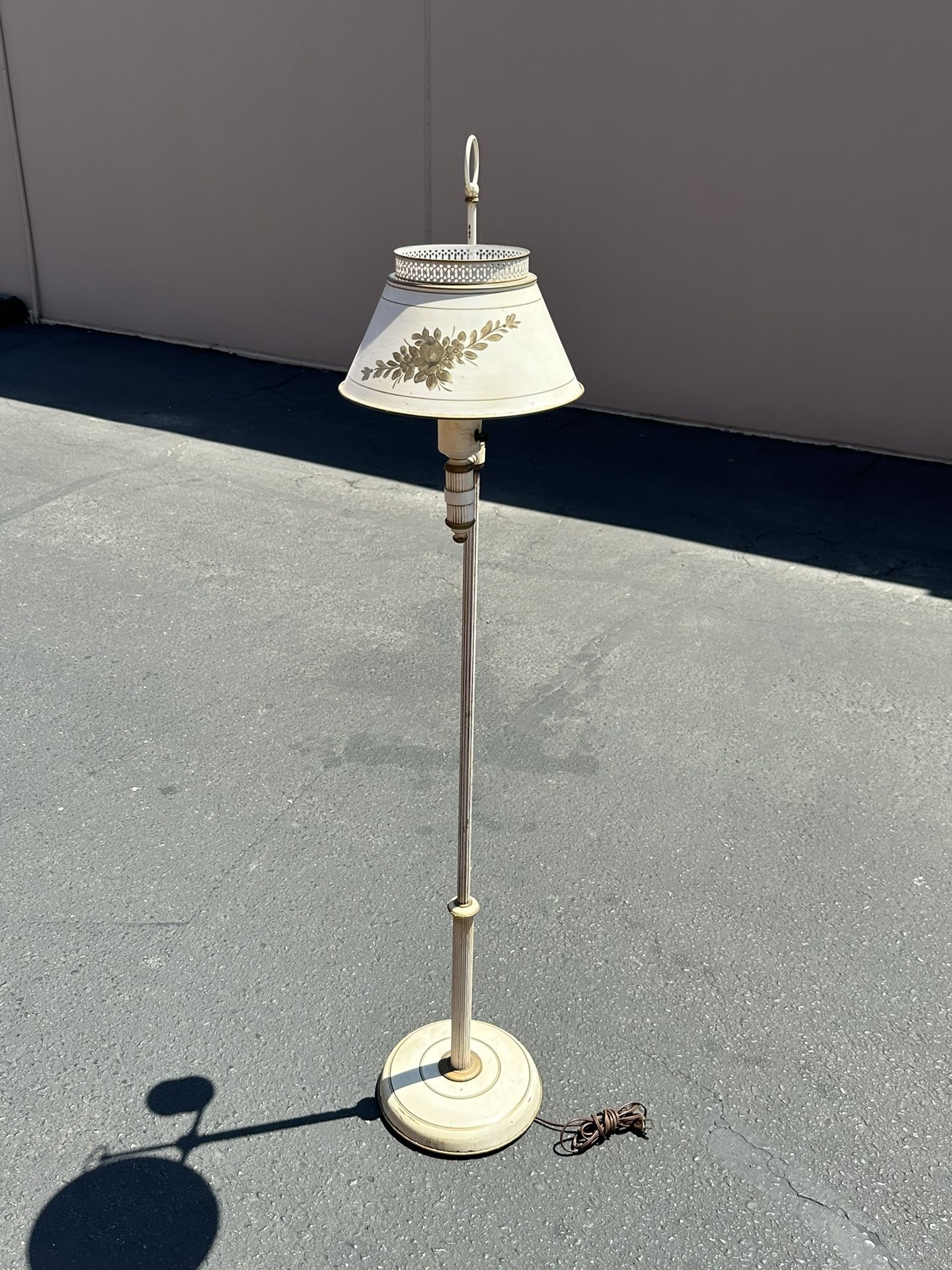 Mid Century Lamp for Sale in Modesto, CA OfferUp