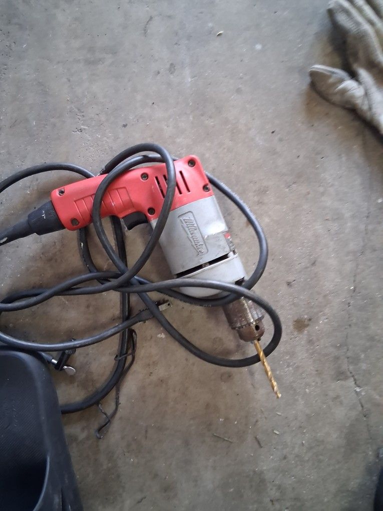 Milwaukee Power Drill