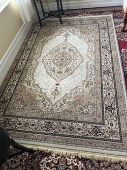 Living Room Rug & Runners