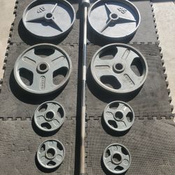 Olympic Weight Set Includes sold 7ft 45lb Olympic Bar 4x45lbs 2x5lbs 2x2½lbs That's 240lbs With bar 