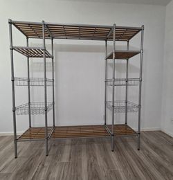 Portable hanging clothes rack