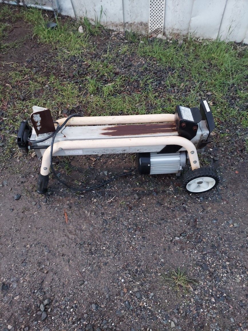 Ryobi Log Splitter for Sale in Menifee, CA - OfferUp