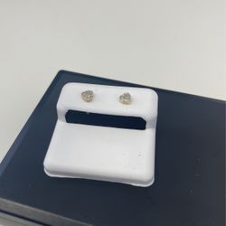 10K diamond Earrings / 10 KT Gold Earring / 10KT Real Diamonds 