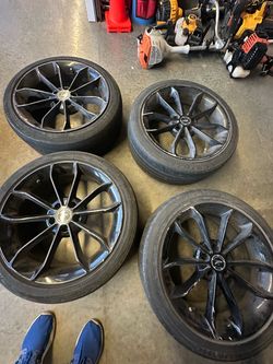 Set of 4 Platinum Wheels by Ultra