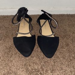 Black Women’s Close Toe Flats