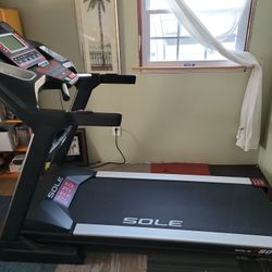 F-80 Sole Treadmill 