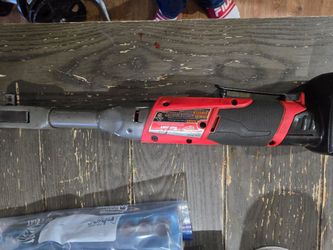 Milwaukee fuel 3/8 electric ratchet extended reach