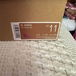UGG Women's Size 11