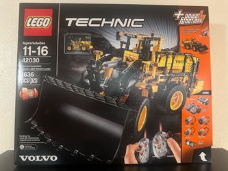 LEGO Technic 42030 Volvo L350F Wheel Loader