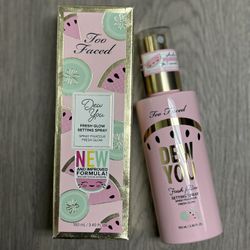 Too faced Setting Spray