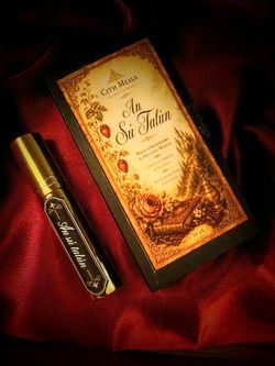 An Sú Talún: Strawberry Woods 10 ml Perfume
