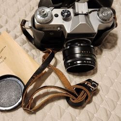 Vintage Zenit E Camera