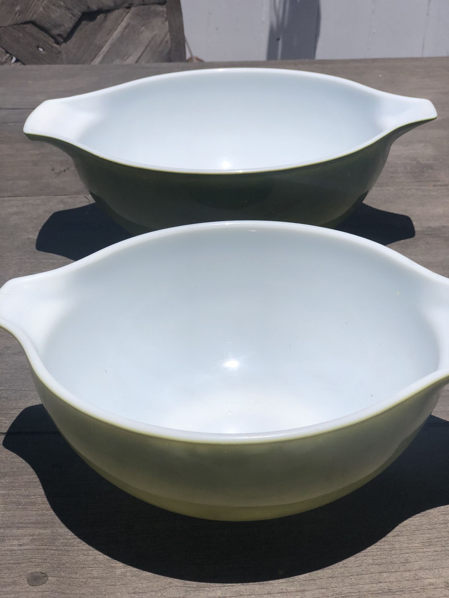 Vintage Pyrex Nesting Avocado Green Bowls