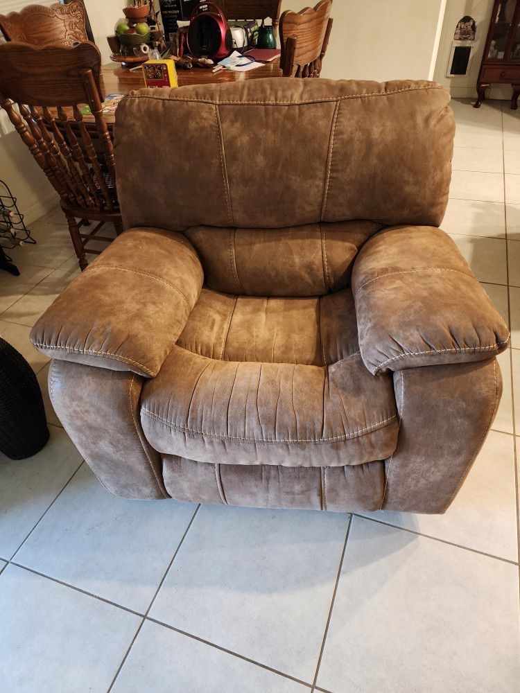 Recliner Chair