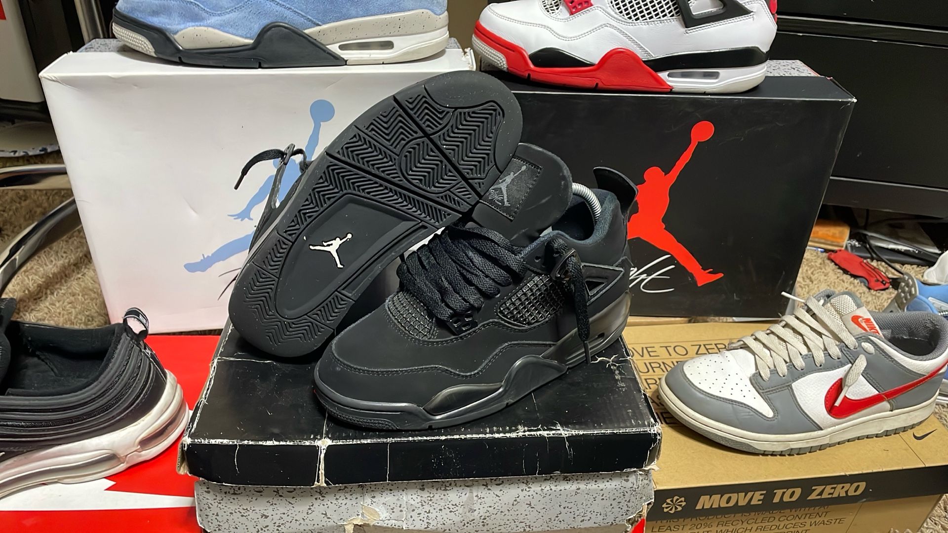 Jordan 4 Black Cats