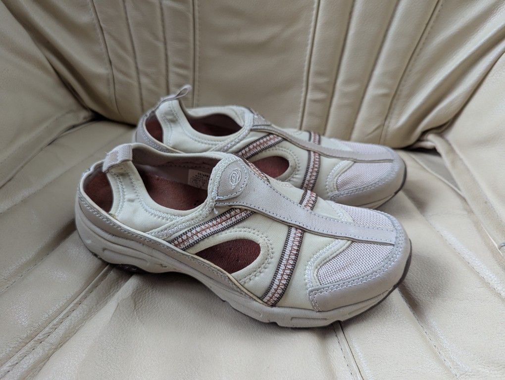 Easy Spirit 6.5 Women's Hiking Sandals Water Shoes Boat Deck Keen Obeo Merrell North Face Patagonia Trail Running Closed Cap Toe Chaco Oboz Teva REI