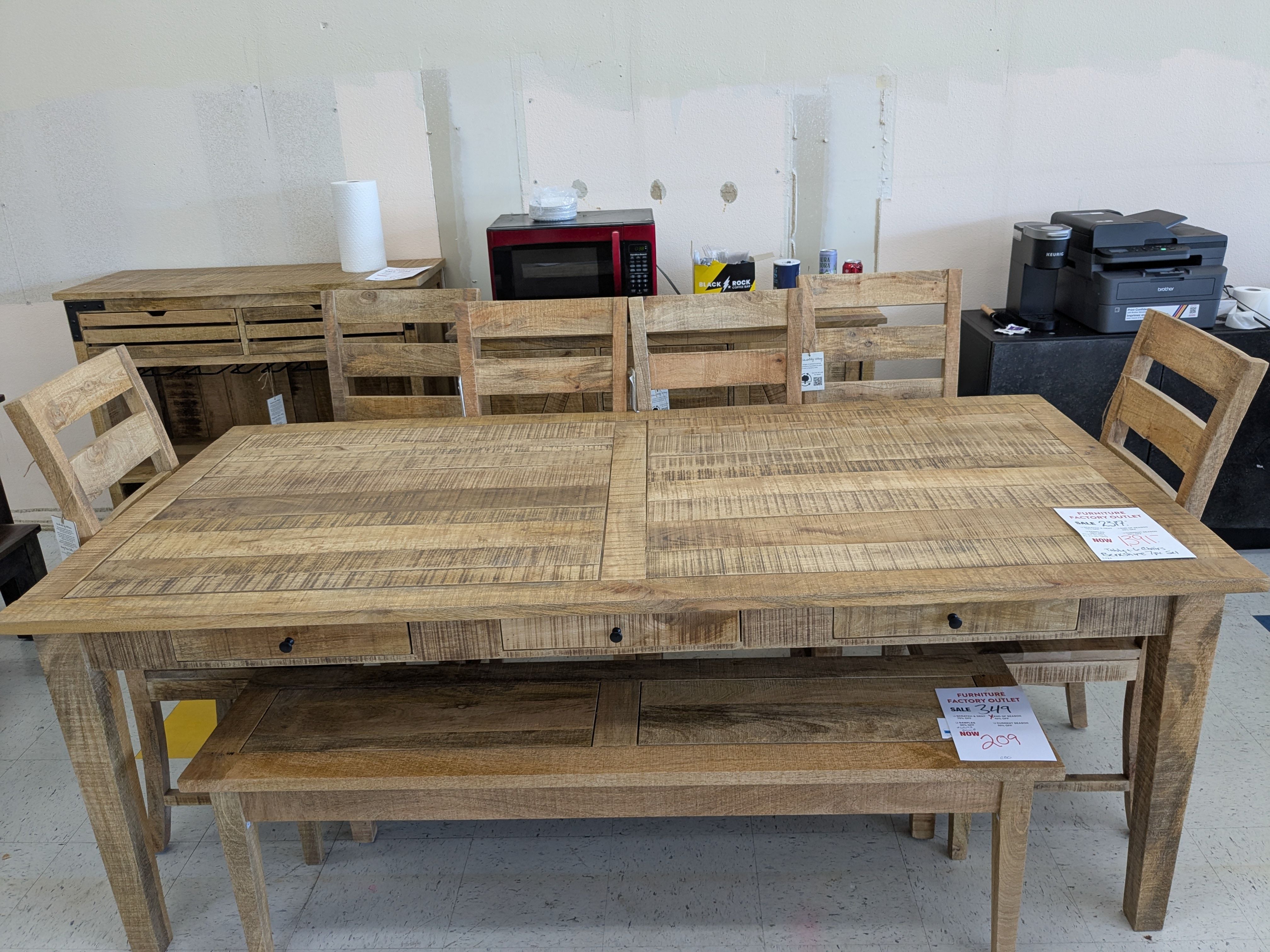 Berkshire 7pc Set Dining Table