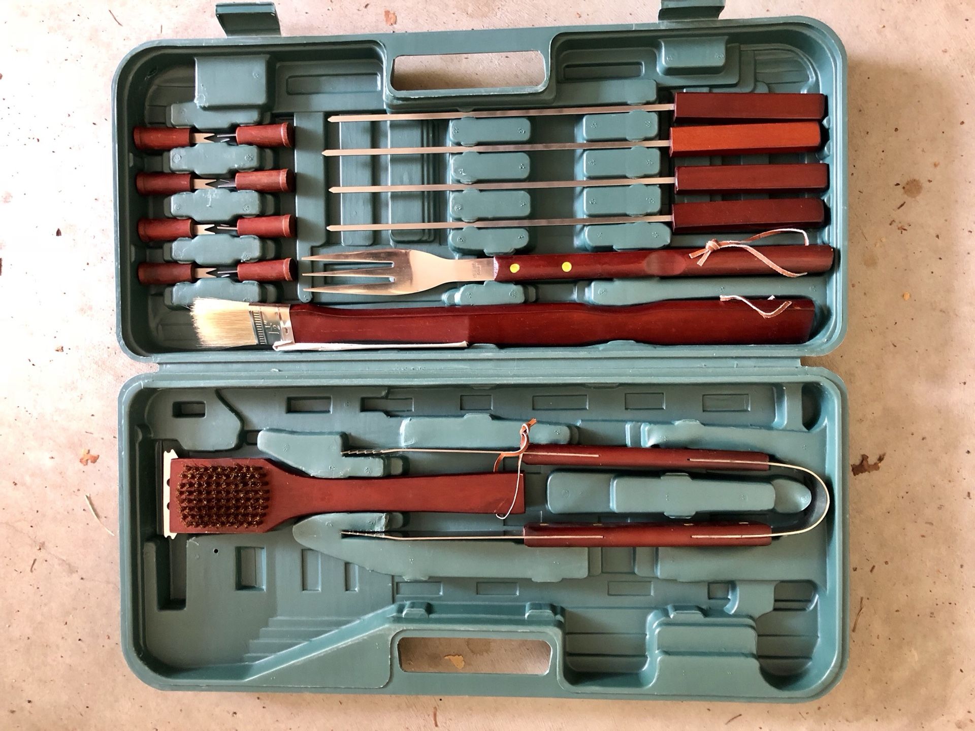 Brand new BBQ Grill Stainless Steel Tool Set
