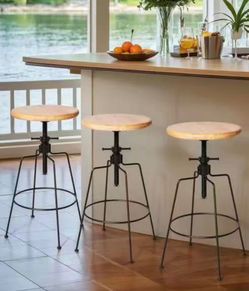 Bar stool