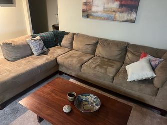 Sectional couch