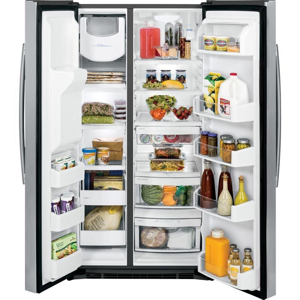 GE® 25.0 Cu. Ft. Stainless Side-By-Side Refrigerator with Dispenser Retail: $1,250 SAVE: $700!! Fridge Freezer GSH25JSTESS Excellent Condition