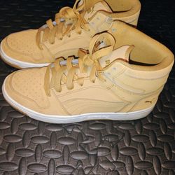PUMA Rebound Layup Nubuck Mens Basketball Shoes