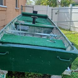 2000's Jon Boat Aluminum camo