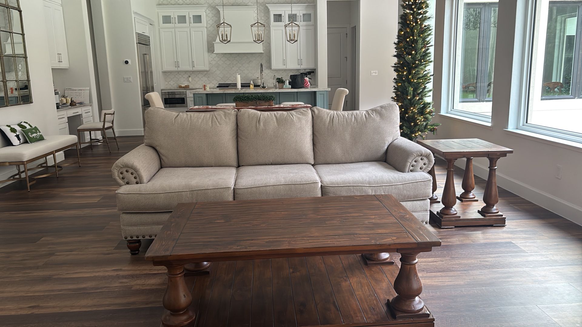 Sofa Set With Chair And 1/2 Coffee Table And Side Table