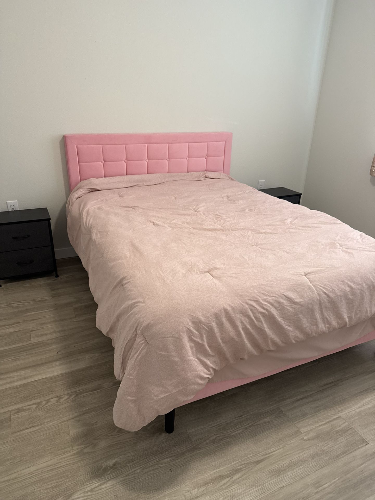 Like New | Only 3 Months Old | Amazing Comfort