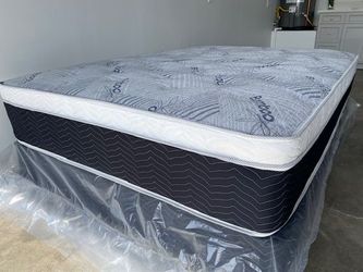 Cal King Euro Bamboo Pillow Top!!