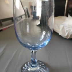 8 PC Glass set light blue