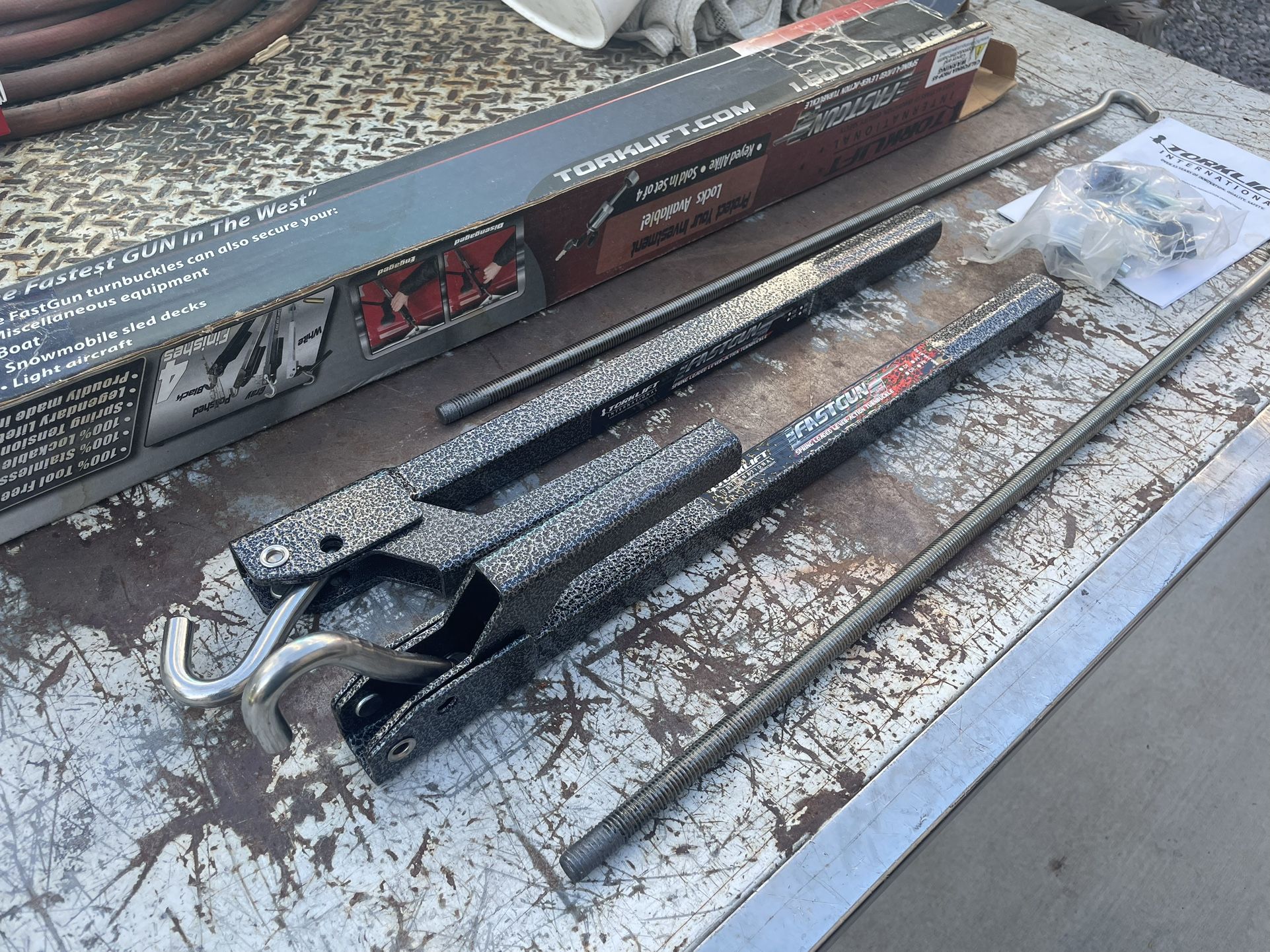 Torklift Fastguns Camper Turnbuckles