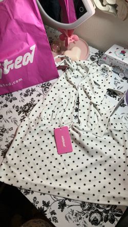 Edikted size large color white and black dots