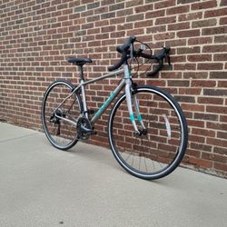 NEW 2025 47CM XS FUJI FINEST 2.5 LE LIMITED EDITION SATIN GRAPHITE TURQUOISE 14 SPD ENDURANCE ROAD BIKE