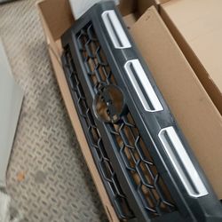 2015 Nissan Frontier Grill